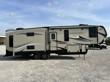 2017 Montana High Country HM305RL