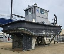 25 Foot Barrier Boat
