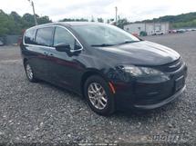 2022 CHRYSLER Voyager