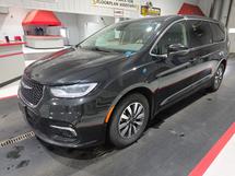2023 CHRYSLER PACIFICA PHE