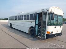 2015 IC BUS PC305