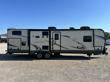 2019 Rockwood Signature 8327SS