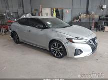 2023 NISSAN Maxima
