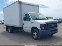 2013 FORD E-450