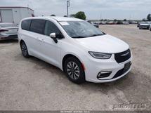 2023 CHRYSLER PACIFICA PHE