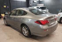 2015 INFINITI Q70 AWD