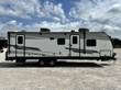 2022 Heartland Radiance R-27DD