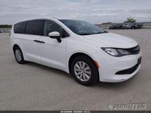 2021 CHRYSLER Voyager